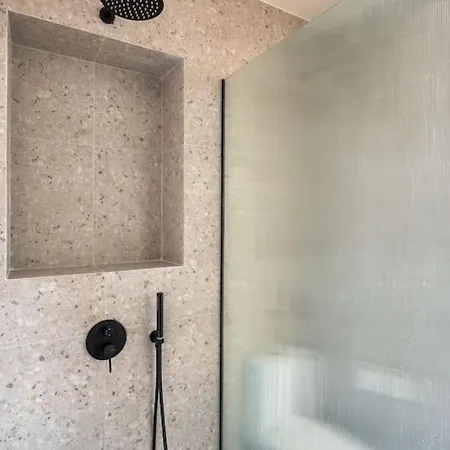 Luxury Apt In Monastiraki - Next To Acropolis-3